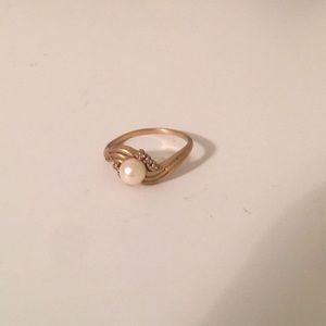 Pearl ring